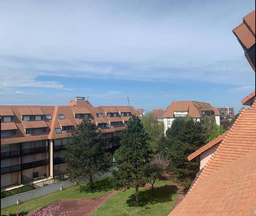 Petit Appartement Cosy Villers-sur-Mer Exteriör bild
